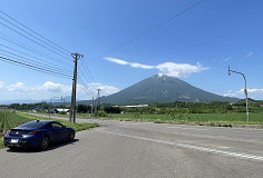 �r���R